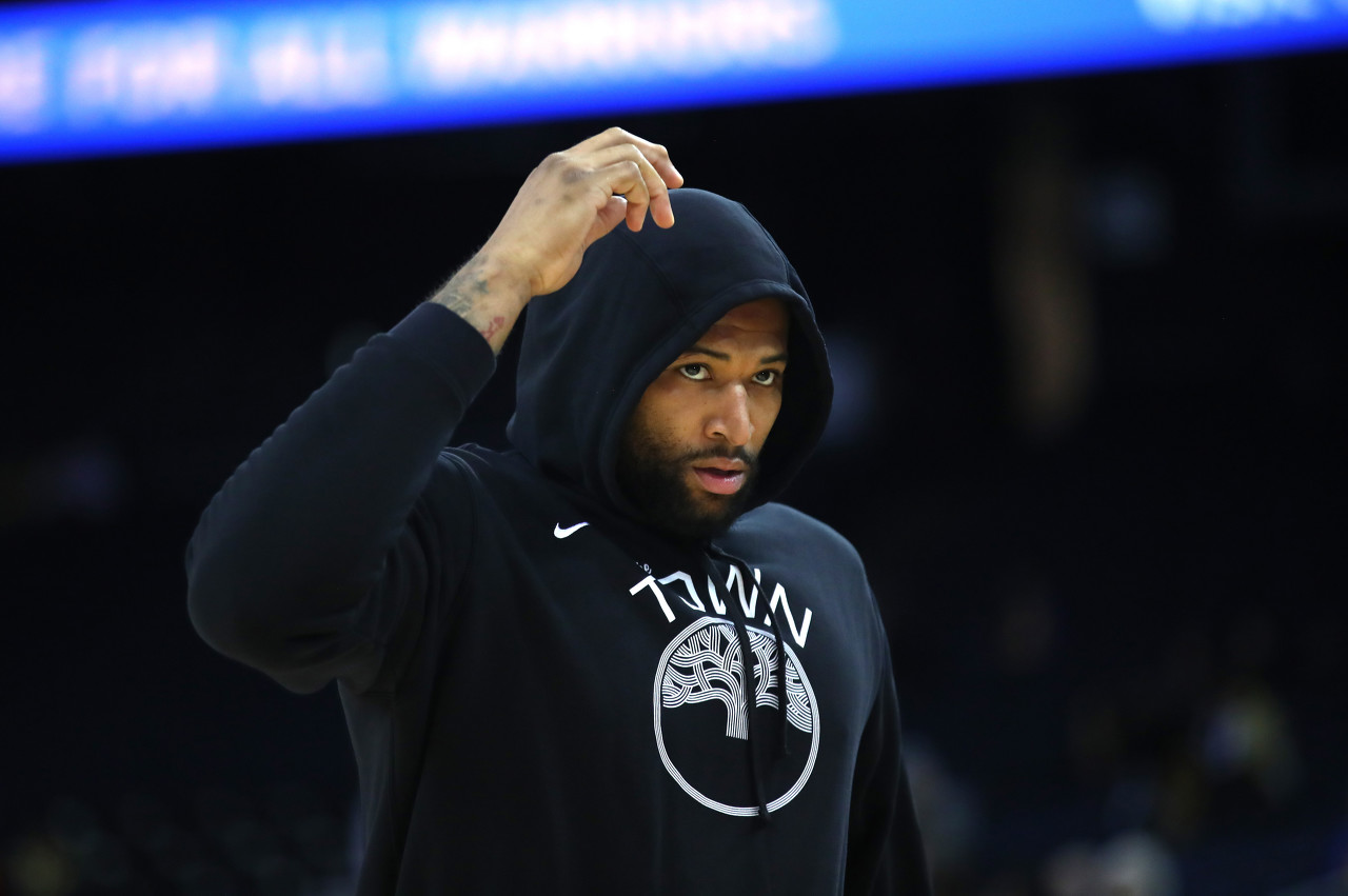 他以凶悍防 他以凶悍防